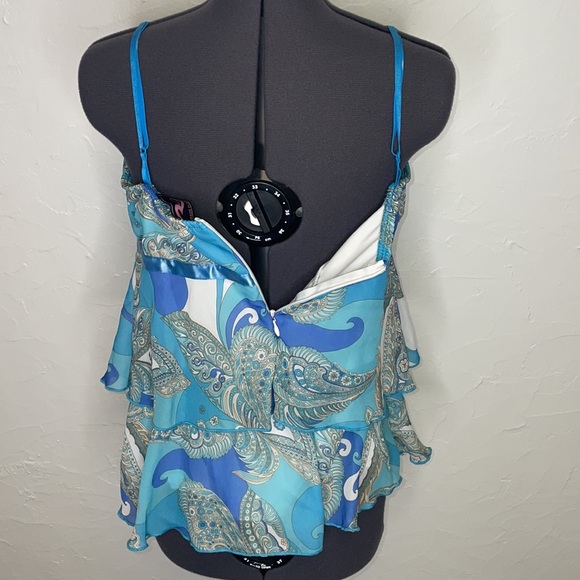 Rampage Blue Paisley Layered Tank Top - Picture 5 of 8